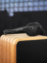 Load image into Gallery viewer, TM602 Retro On Ear Headphones
